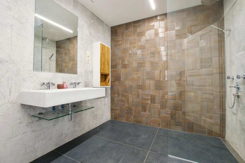 Premium Apartment By Hi5 - Best Ever Budapest Exterior foto